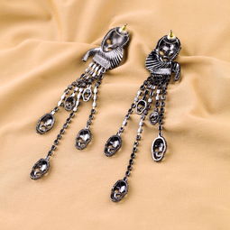 女人飾界 歐美時尚飾品批發直銷引領復古潮流